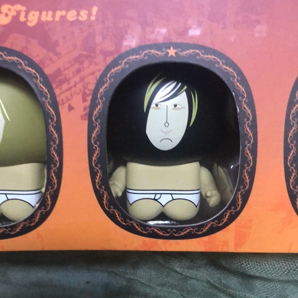 Vintage All Time Low UNiPO Action Figures by UNKL for Hopeless Records NIB - Picture 5 of 11